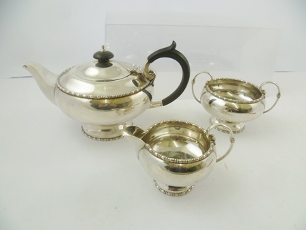WALKER AND HALL A MID 20TH CENTURY THREE PIECE SILVER TEASET with beaded rims, comprising; teapot, - Image 3 of 3