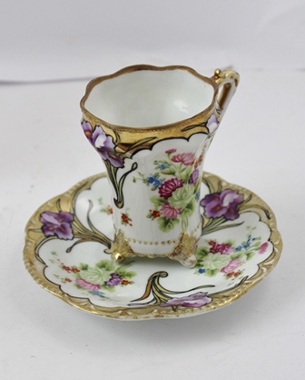 A HAND PAINTED JAPANESE COFFEE SERVICE IN THE ART NOUVEAU STYLE comprising; richly gilded coffee - Image 3 of 4