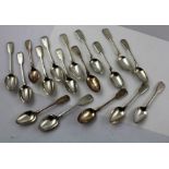 A SELECTION OF SEVENTEEN VARIOUS GEORGIAN, VICTORIAN AND OTHER FIDDLE PATTERN SILVER TEASPOONS,