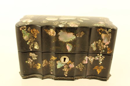 A LATE 19TH CENTURY PAPIER MACHE BOX containing three scent bottles with stoppers, casket is - Image 3 of 5