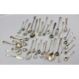 A QUANTITY OF HALLMARKED SILVER, STERLING AND WHITE METAL CONDIMENT SPOONS, COFFEE SPOONS, BUTTER