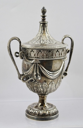 DANIEL & JOHN WELBY A NEO CLASSICAL SILVER TROPHY CUP, having embossed swags to the body above - Image 2 of 12