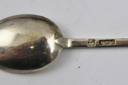 JOHN SANDERSON & SON LTD. A SET OF SIX SILVER COFFEE SPOONS, Sheffield 1936, cased, a pair of George - Image 4 of 4