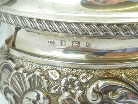 JOSEPH GLOSTER AN EDWARDIAN SILVER THREE PIECE BACHELOR TEA SET of Georgian design, repousse - Image 3 of 4