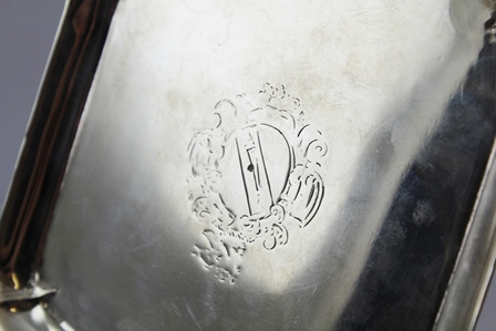 AN 18TH CENTURY SQUARE SILVER CARD TRAY, having raised rim on applied bracket feet, engraved - Image 2 of 7