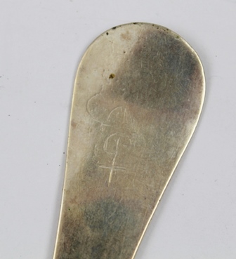 AN 18TH CENTURY DUTCH WHITE METAL SPOON, having chased floral design to handle, engraved to the back - Image 4 of 4