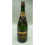 MOET 2000, 1 bottle (poor foil)