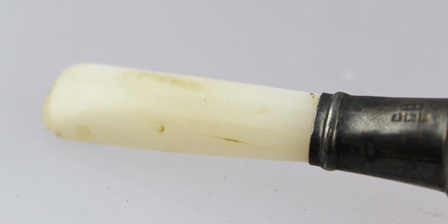 A VICTORIAN DESIGN SILVER CHILD'S RATTLE & TEETHER with mother of pearl tip, Birmingham 1926 - Image 3 of 3