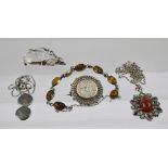 A QUANTITY OF COSTUME JEWELLERY, includes an Edwardian Scarab, polished glass or crystal set in a