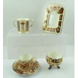 A VARIETY OF ROYAL CROWN DERBY BONE CHINA ITEMS includes an Imari pattern (1128) photograph frame, a