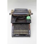 AN EARLY 20TH CENTURY SMITH PREMIER NO. 10A TYPEWRITER, serial number 12133, made in Syracuse U.S.A.