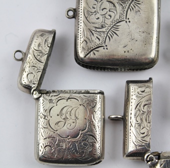 A COLLECTION OF FIVE HALLMARKED SILVER VESTA CASES, includes plain and chased, overall weight 116g. - Image 5 of 6