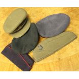 A lot to include Royal Artillery peak cap, beret with RAF cap badge and another beret with two