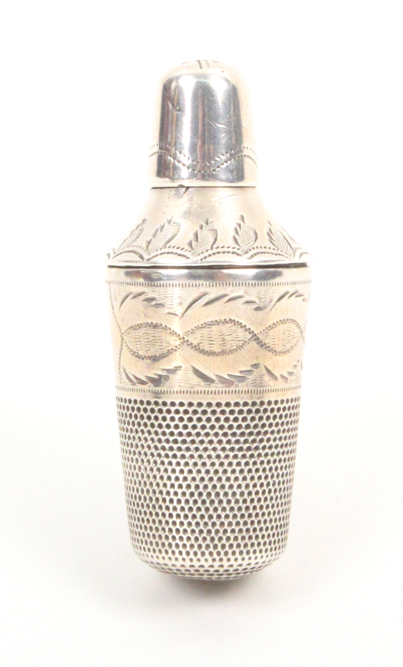 A Georgian silver combination scent bottle thimble, the thimble with engraved frieze and vacant