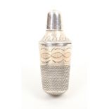 A Georgian silver combination scent bottle thimble, the thimble with engraved frieze and vacant