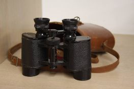 Pair of 8x32 Binoculars