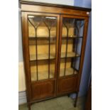 An Edwardian mahogany china cabinet, 90cm wide.