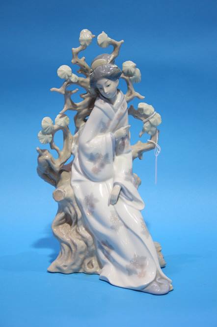An Oriental Lladro group. - Image 7 of 8