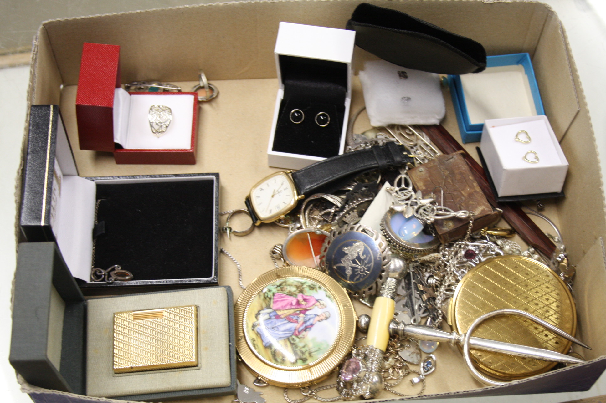 Tray of Jewellery