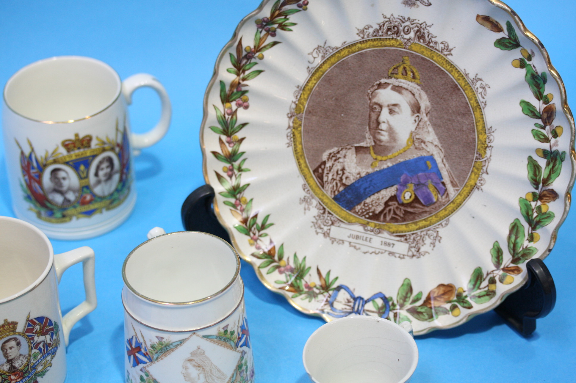 An Aynsley Commemorative Loving Cup etc. - Image 7 of 12