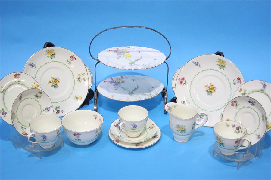 A Royal Doulton floral tea set and a cake stand. - Image 3 of 9