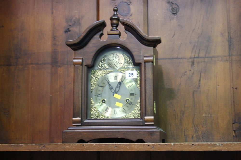 Reproduction mantle clock