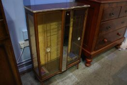 Retro China cabinet