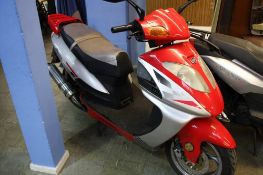 SG 125 T-6 scooter