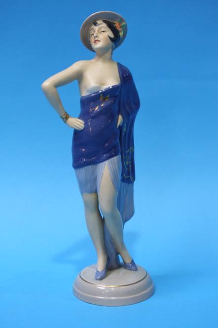 A Royal Dux figurine of a 1930's Lady 26cm height - Image 9 of 24