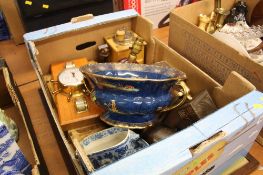 Tray of assorted Carlton Ware bowl, Murano lamp etc.