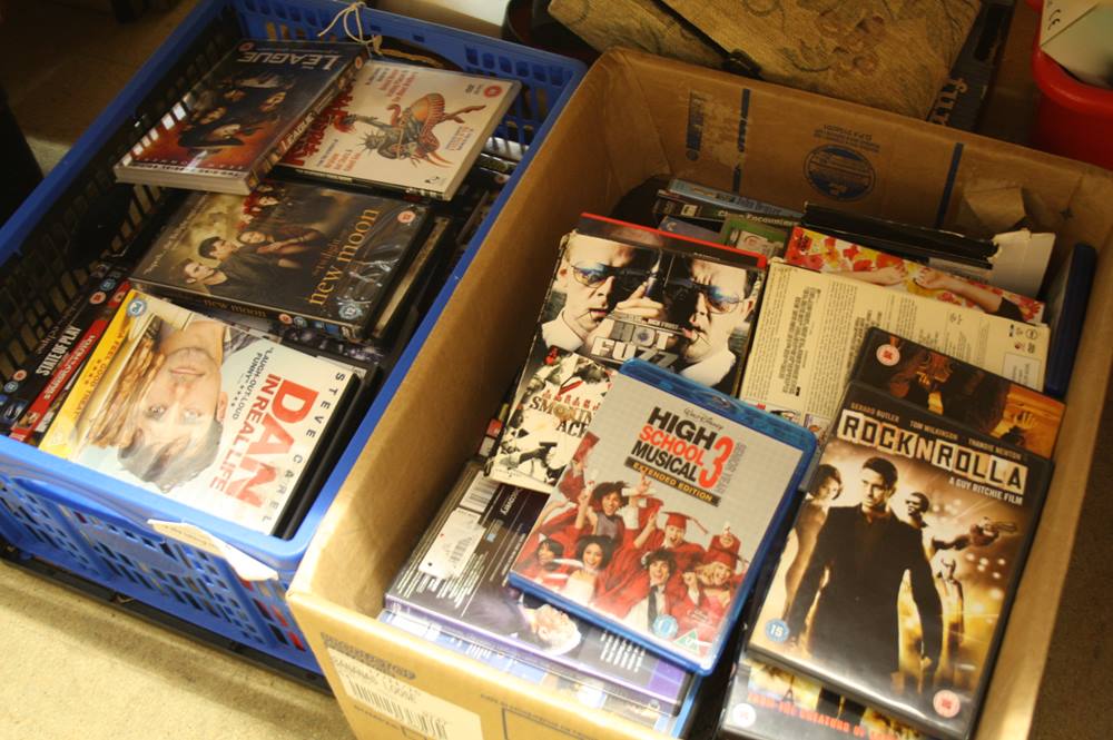 2 trays of DVD's - Image 2 of 4