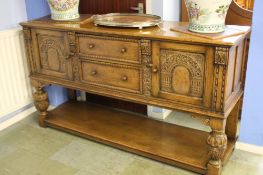 Good quality carved oak sideboard 168cm
