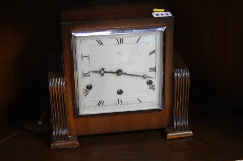 Deco mantle clock