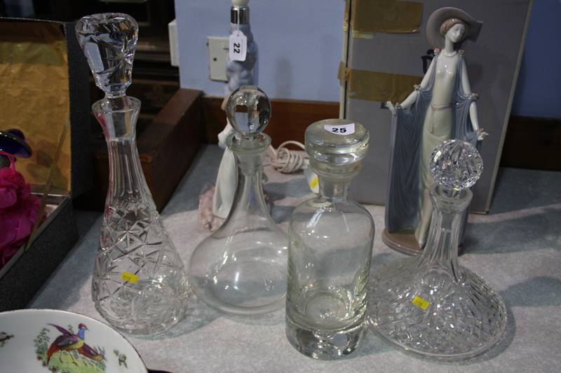 4 Various decanters