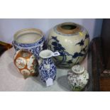 Assorted oriental vases (5)