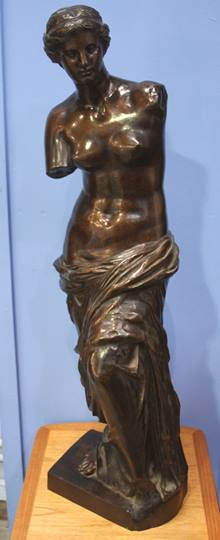 A late 19th century bronze figure of the 'Venus De Milo' 86cm height