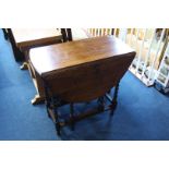 Oak gateleg table