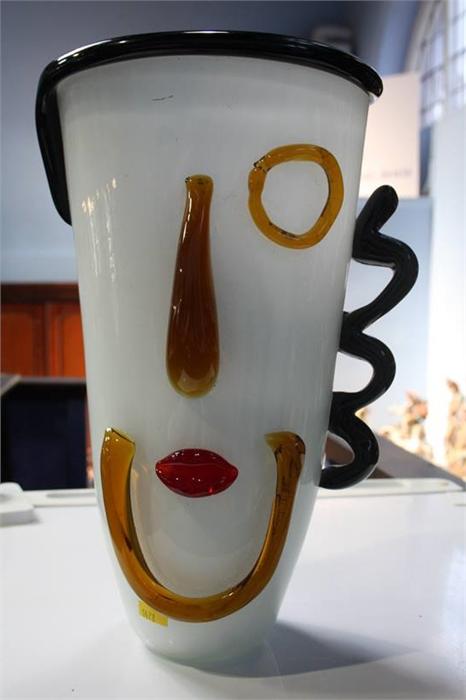 A Murano white glass vase with facial features, 32 - Image 3 of 4