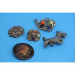 Five various costume jewellery brooches