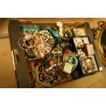 Tray of costume jewellery