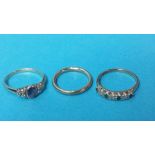 Three 9ct dress rings, 7grms