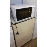 Hotpoint top loader and a microwave