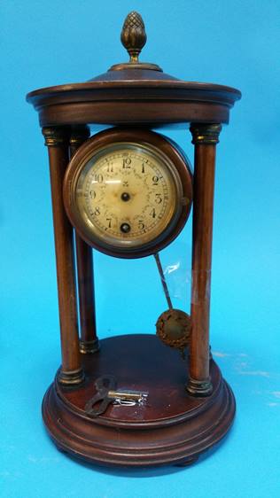 Two mantel clocks. - Image 4 of 4