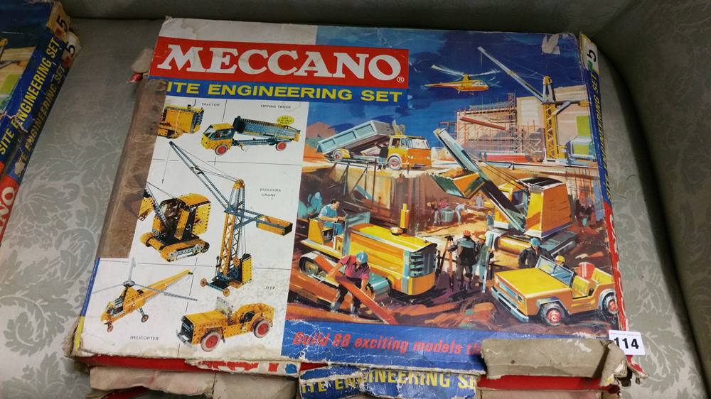 4 Meccano No5 sets (Site Engineer).