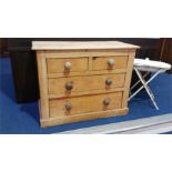 Small pine chest of drawers