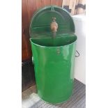 Oil storage container with pump dispenser