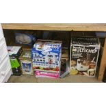 Quantity boxes of kitchen items