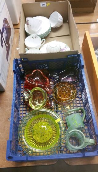 Shelley tea set and tray of glass