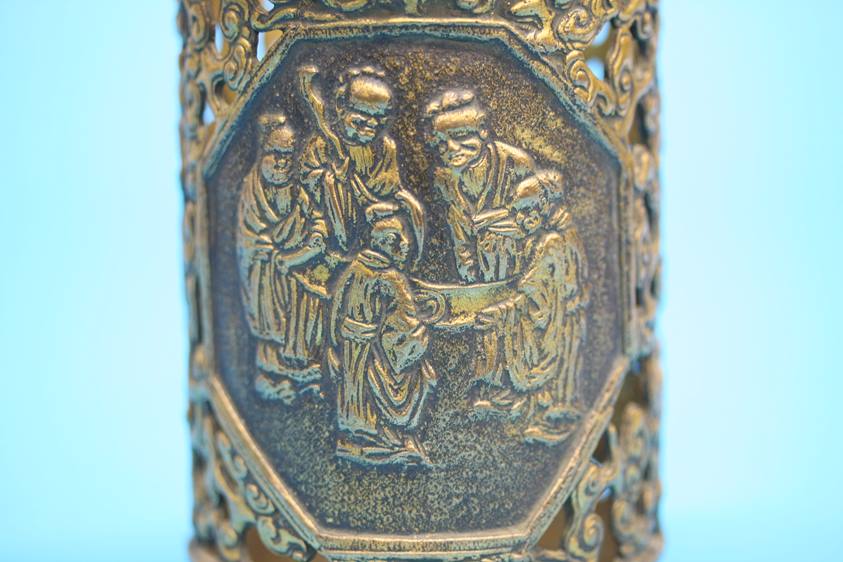 A gilt bronze reticulated brush pot, the pierced sides decorated with panels of scholars. 8 cm - Image 3 of 12