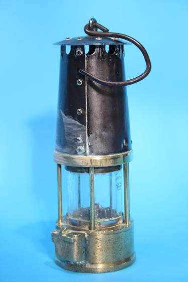 An Eccles miners lamp - Image 3 of 4